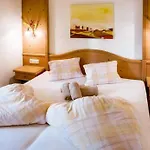 Haus Vogelweide 아파트 세르파우스