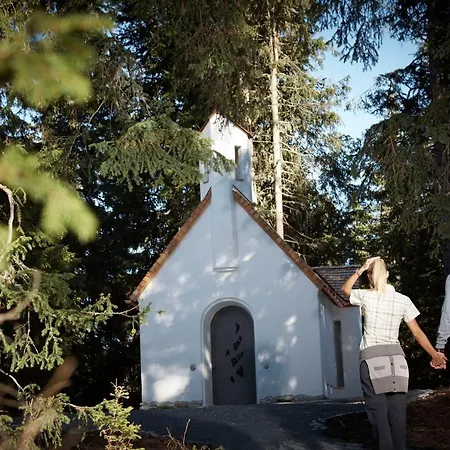 Haus Vogelweide Апартаменты Серфаус